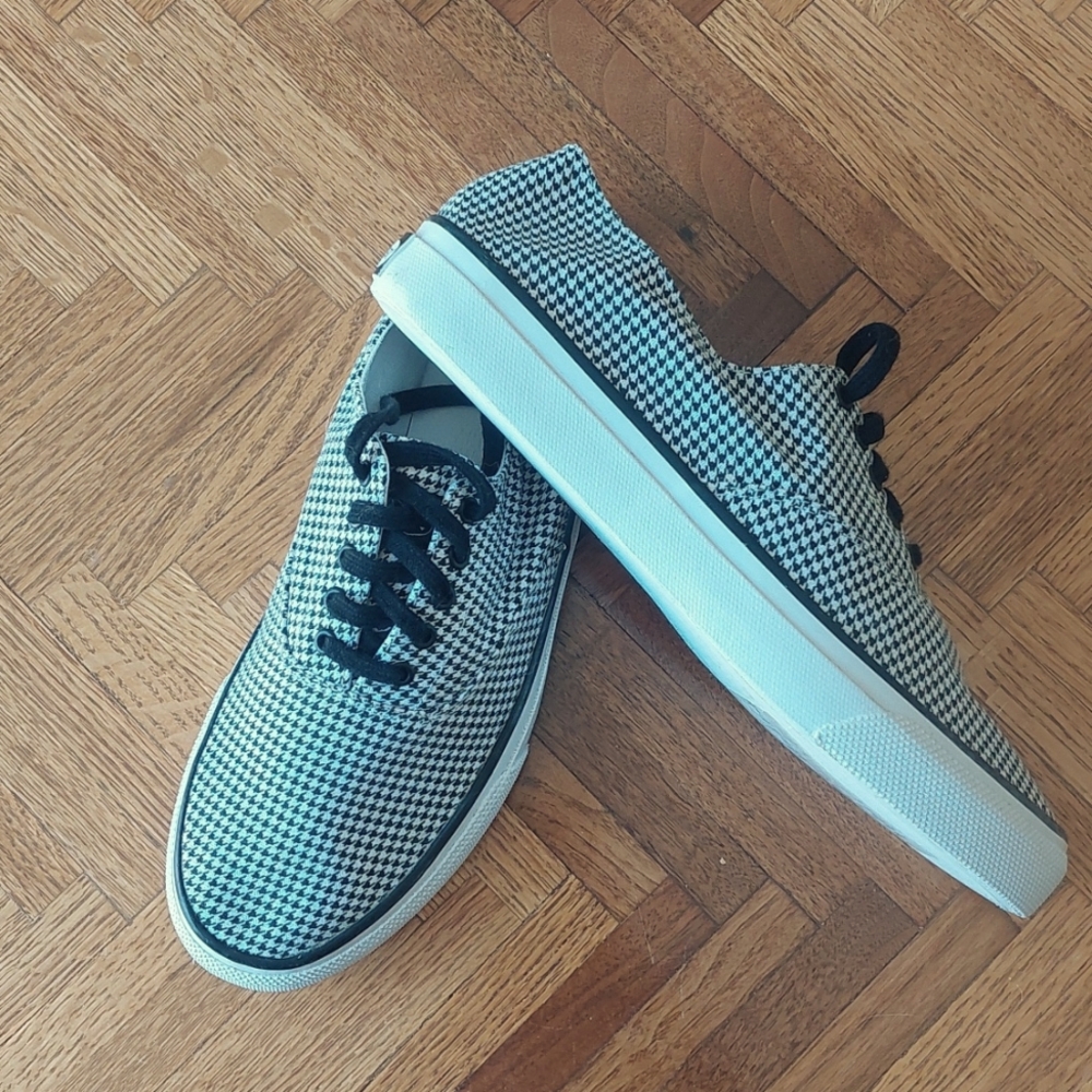NWOB men's 9M Sperry black and white hounds tooth fabric CVO Sneaker